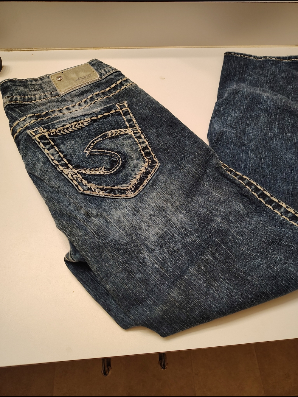 Silver Suki Capris 27 X22 1/2